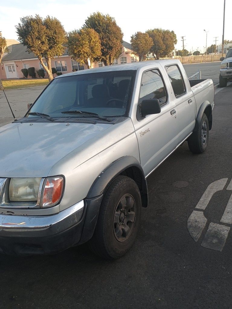 2000 Nissan Frontier