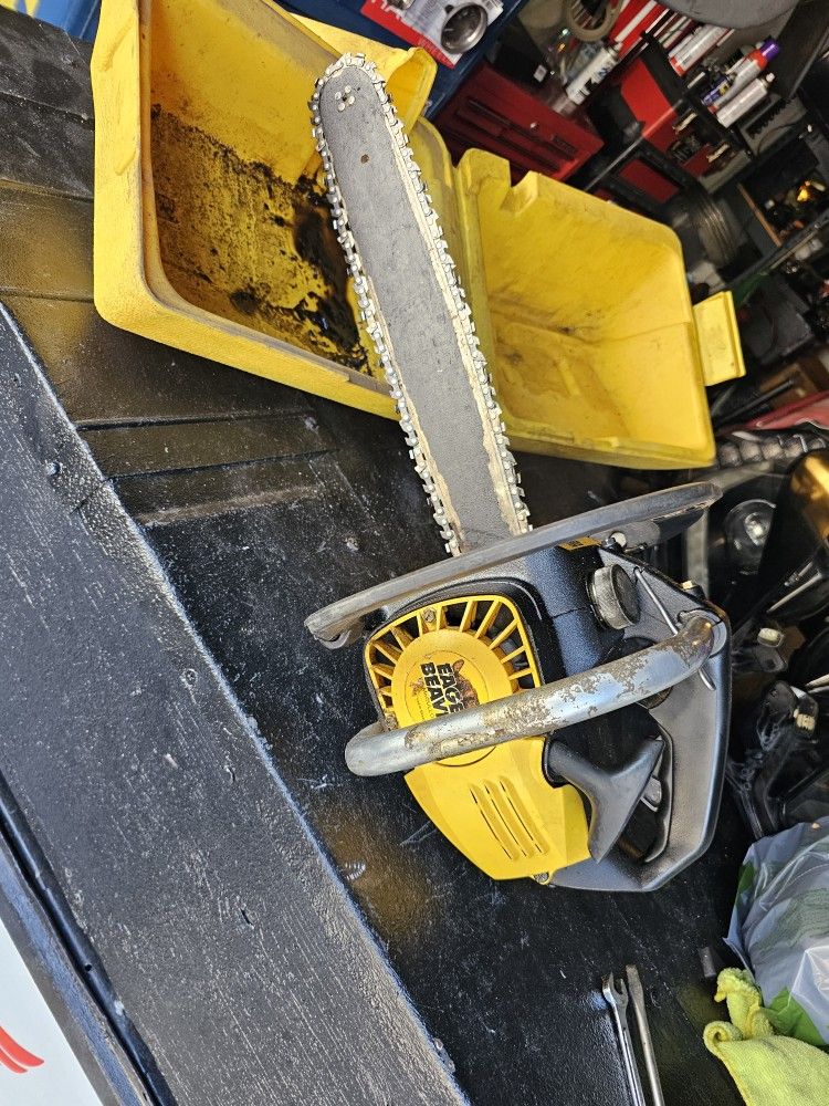 McCulloch 16 Inch Eager Beaver Chainsaw