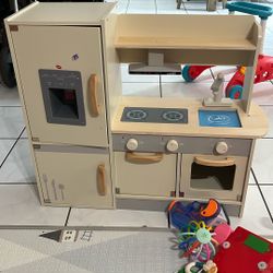 Kids Play Kitchen 