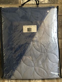 F/Q Blue Blanket