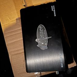 Menace Amp 2000w/ 5gauge Wiring Kit 