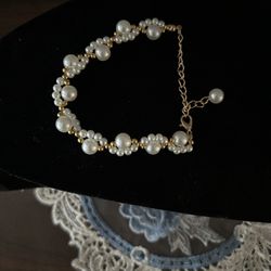 Brand New Faux Pearl Bracelet 