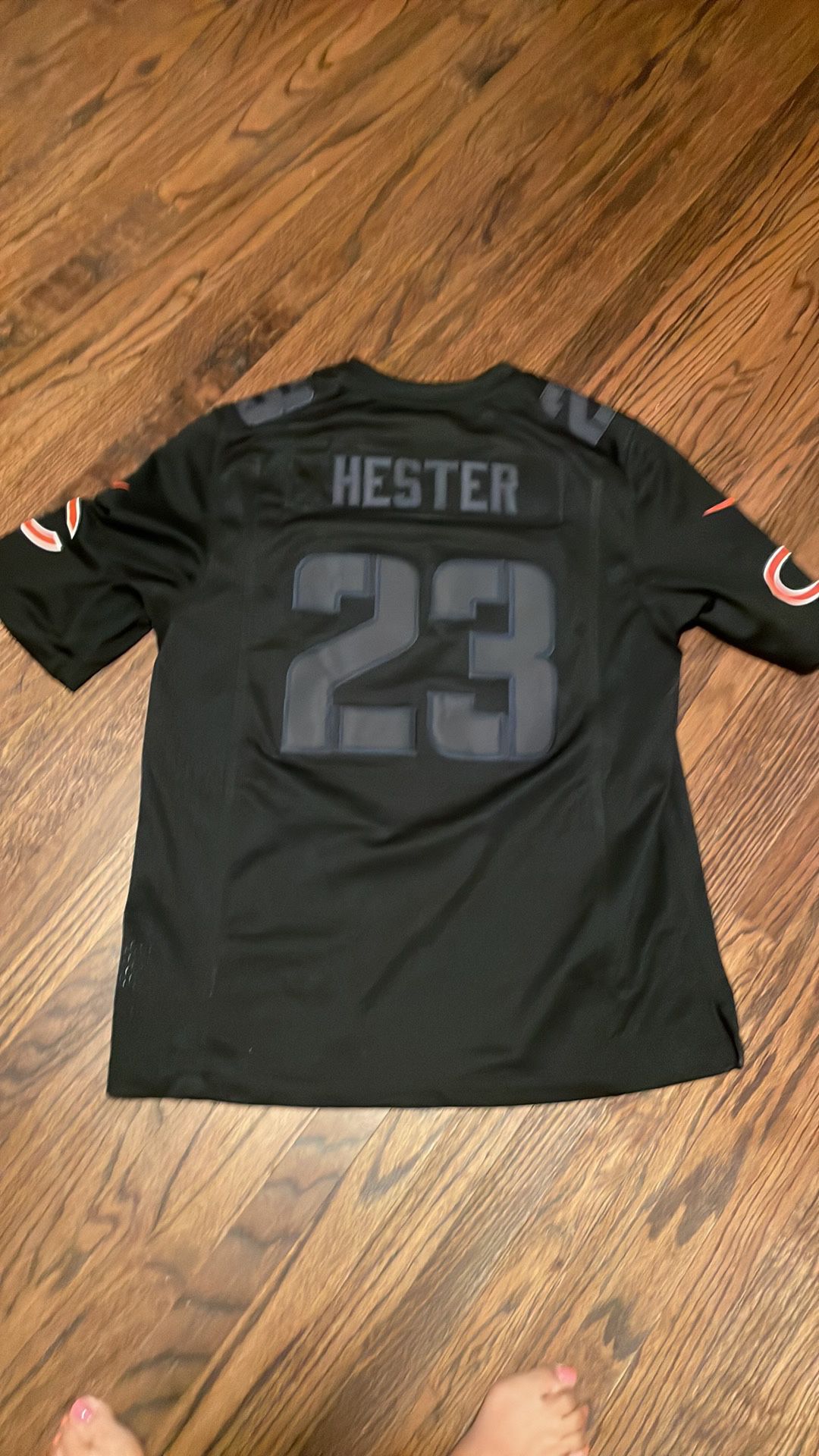 Hester NFL Shirt Large 