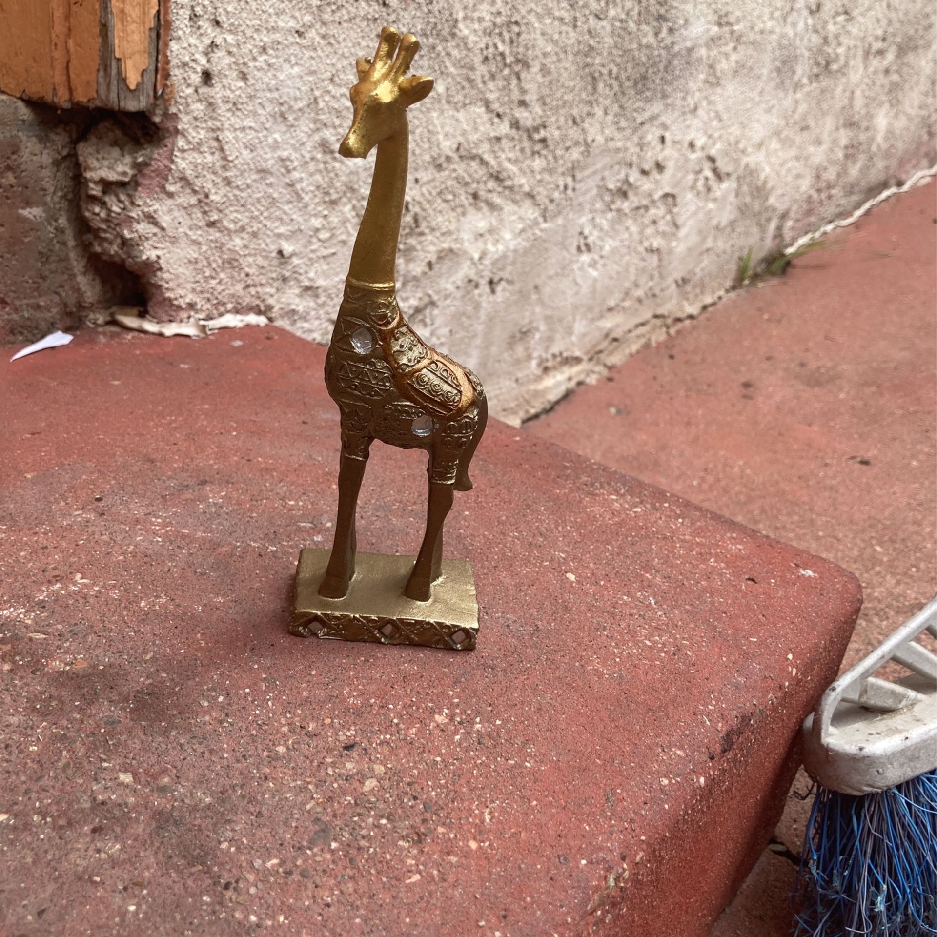 Gold Colored Giraffe Figurine Decoration