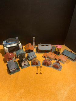 N - Scale Houses