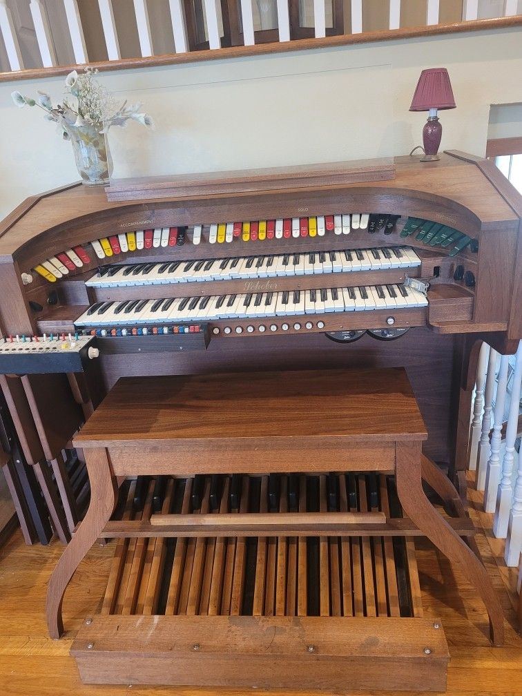 Schubert Theater Organ