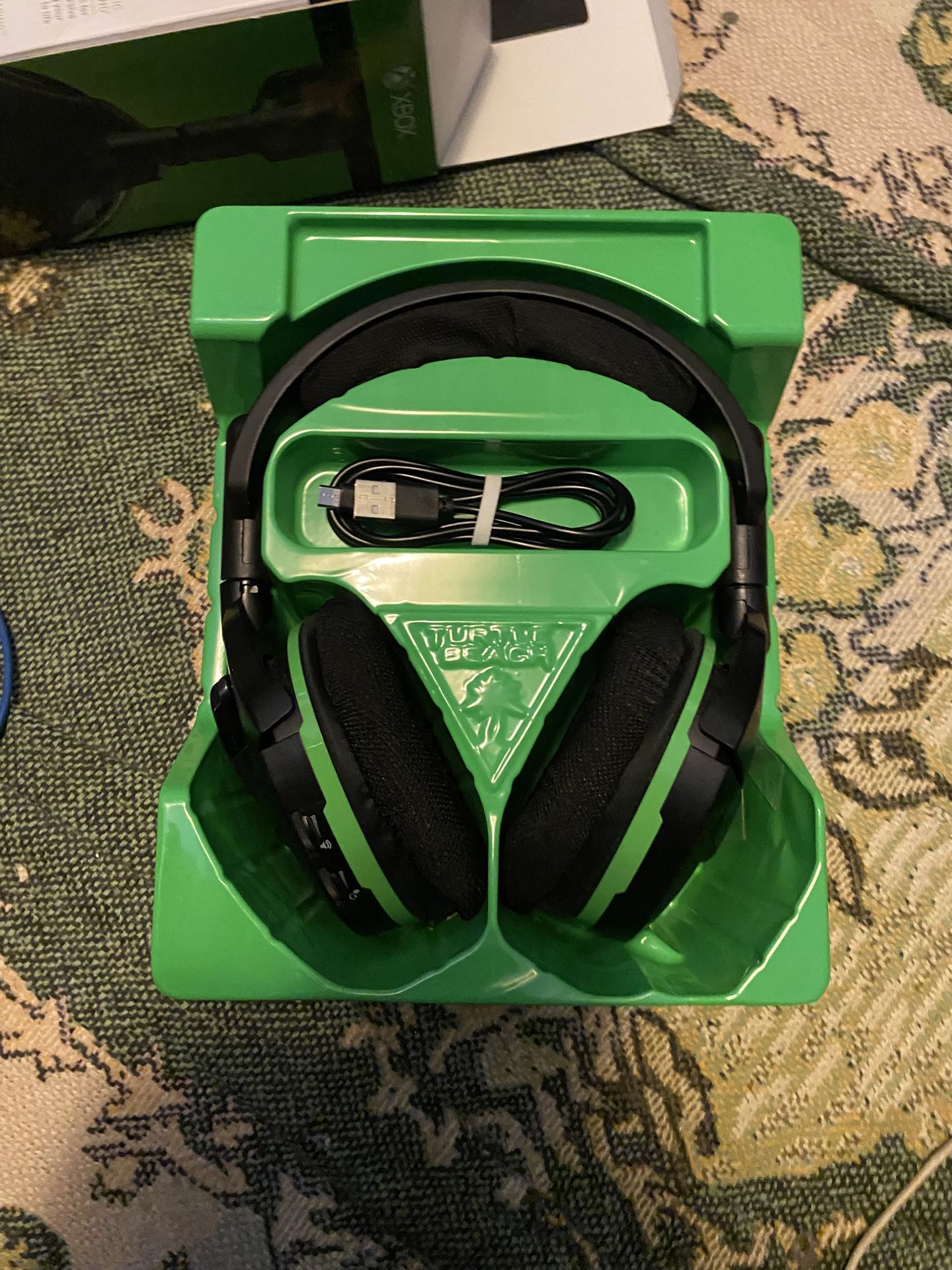 Turtle Beach Stealth 600 Wireless Surround Sound Gaming Headset for Xbox One 15 Hours Playtime Per Charged