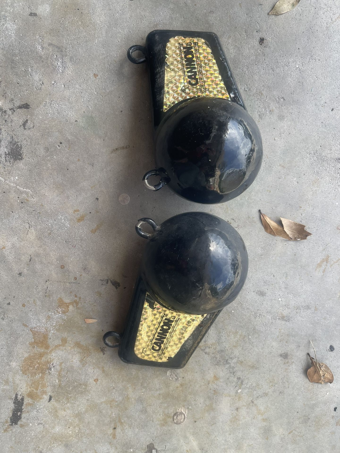 Canon 8 pound vinyl coated downrigger weights