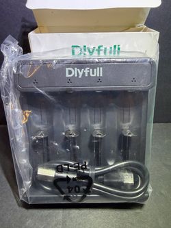 4 Slots Battery Charger Dlyfull
