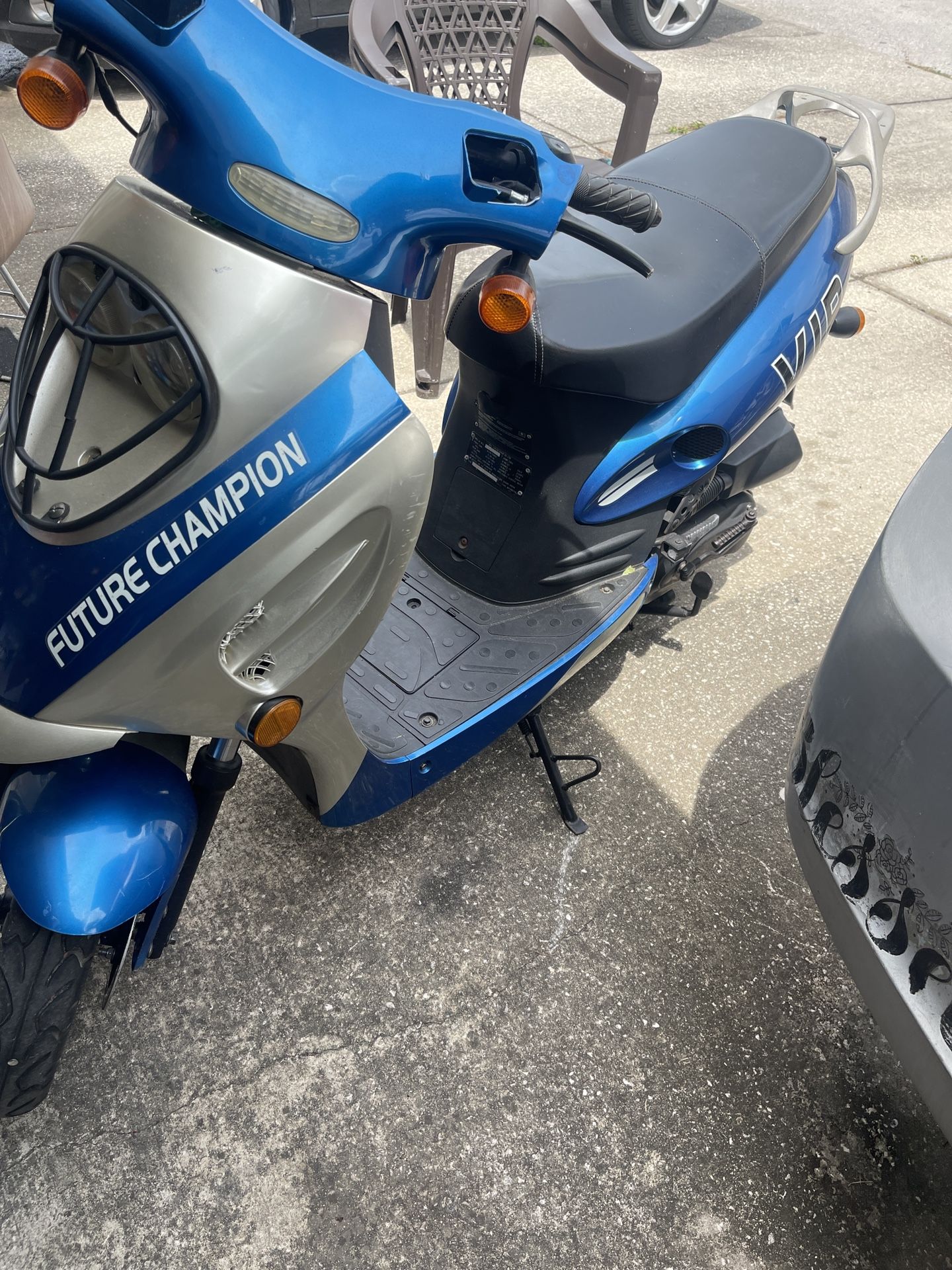 Scooter (gas)