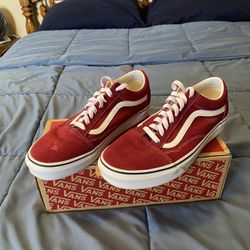 Burgundy top color vans