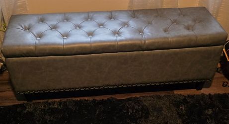 Grey leather furniture/Fireplace