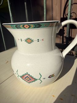 VTG STUDIO NOVA ADIRONDACK 60 OZ PITCHER SOUTHWEST