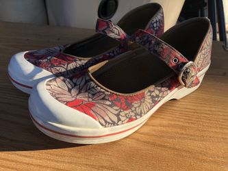Dansko Red Hawaii Canvas Floral Mules Mary Jane Sandals Size 40/10US