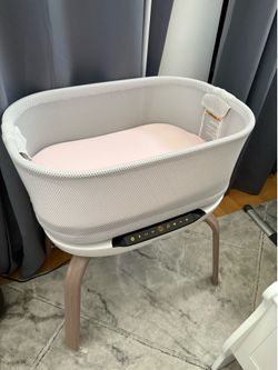 Graco® SmartSense Soothing Baby Bassinet – Smart Newborn Bassinet Detects and Automatically Responds