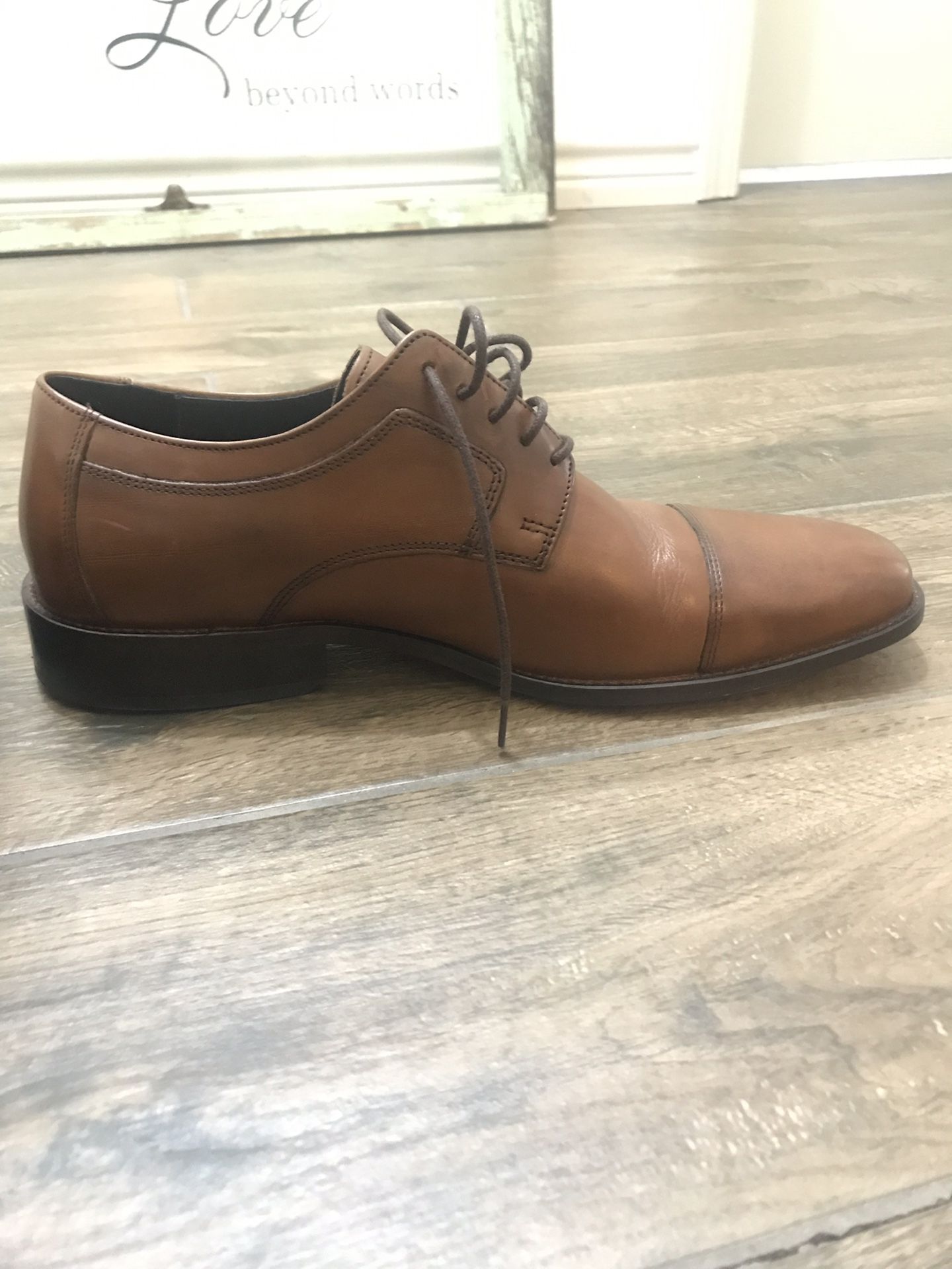 Men’s Warehouse Size 10M Men’s dress shoe