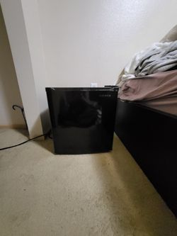 Insignia Minifridge