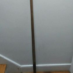 Metal Ice Chopper Heavy Duty. Message me anytime if interested will send more pictures or videos thank you.