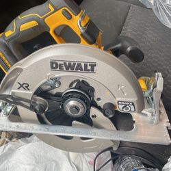 7-1/4” Circular Saw 20 Volt. Brushless. New. Tool Only. $160. 60608  