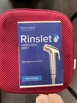 Hand held bidet