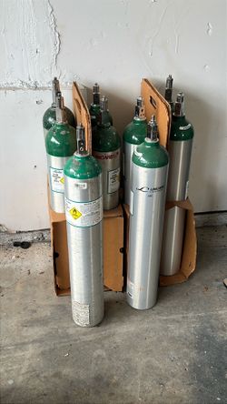 medical oxygen cylinders