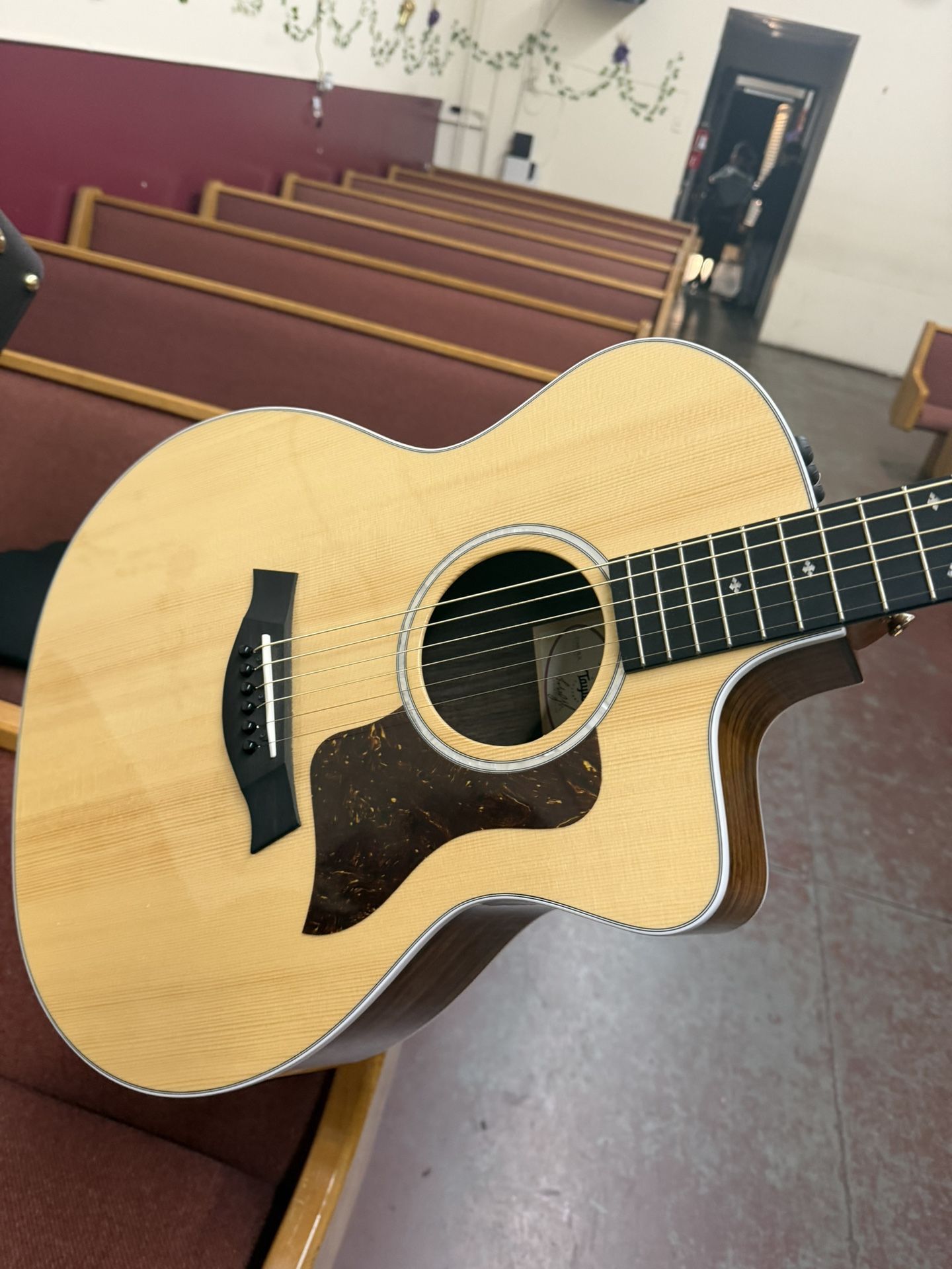 Taylor 214CE DLX