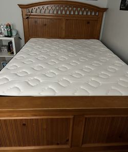 Queen Bed/ Bed Frame