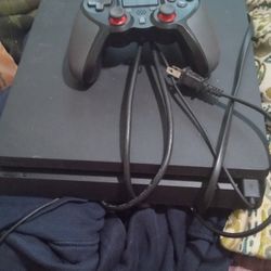PS4 1 TB with GTA 5 And Call Of Duty Black Ops 3