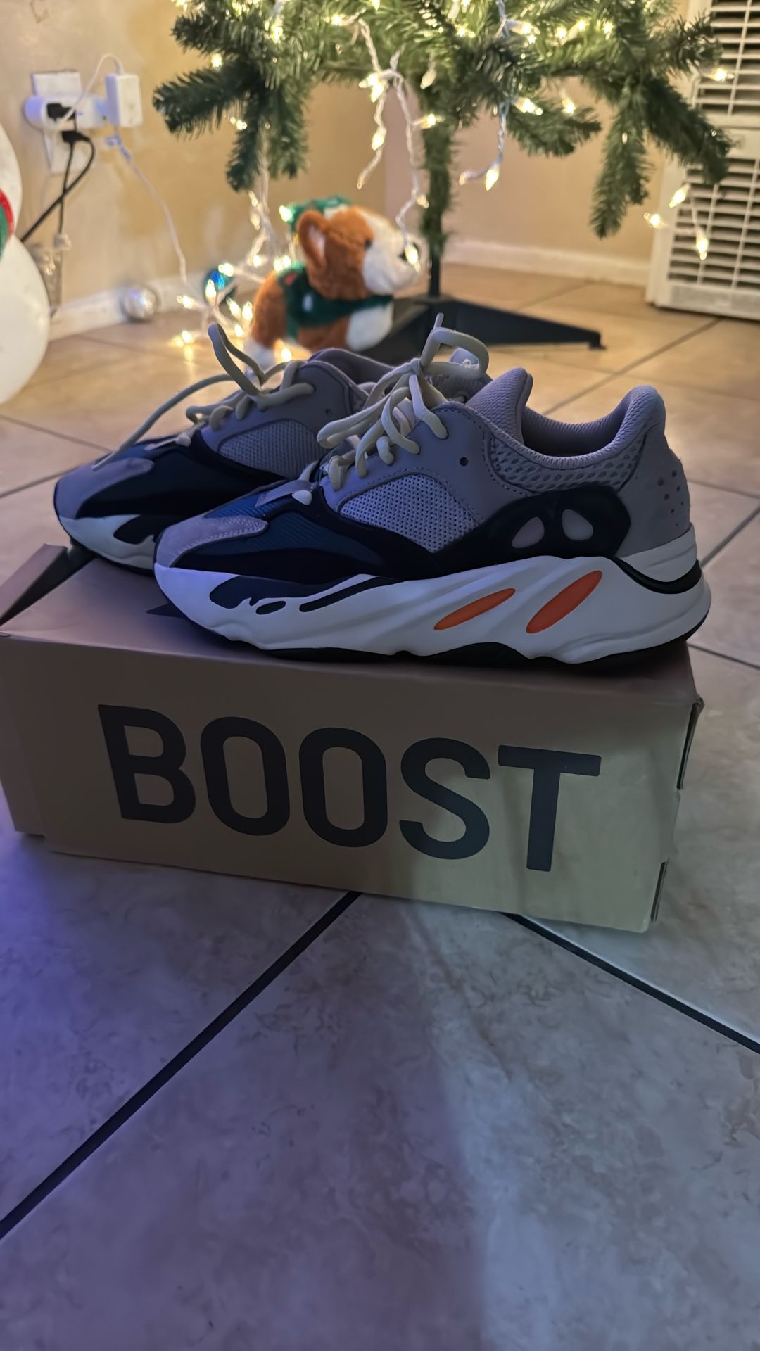 Yeezy Boost 700