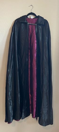 Vampire/Dracula cape (XL)