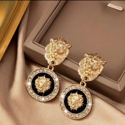 1pair European And American Personality Exaggerated Lion Head Geometric Relief Stud 