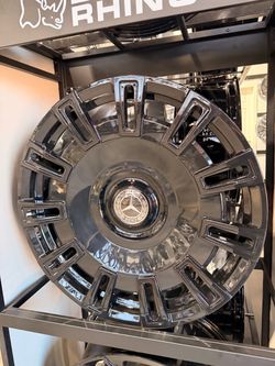 22s Mercedes wheels tires new staggered