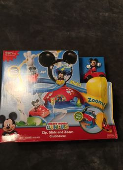 Disney Mickey Mouse Clubhouse Zip, Slide and Zoom Clubhouse Play Set 