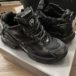 Balenciaga Runner ‘Black’