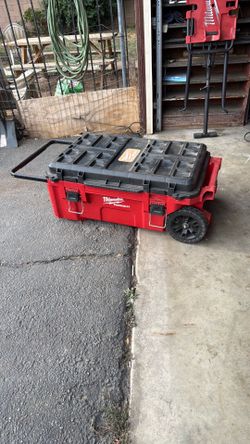 Milwaukee packout tool Chest
