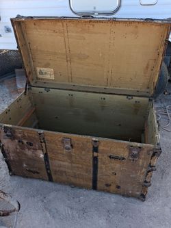 1897 Drucker steamer trunk