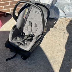 Car seat Evenflow Expires 2029  Weight 4 To 35 Lbs