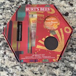 Burts Bees lip Set