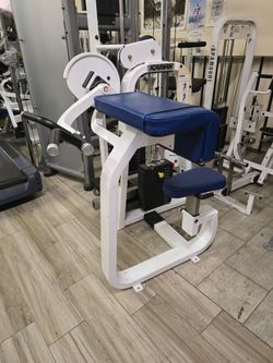 Icarian Flat Bicep Curl Commercial Gym Equipment Exercise Fitness Weight Machines