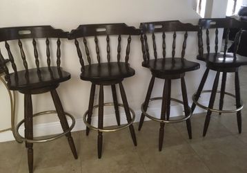 4 Barstool chairs