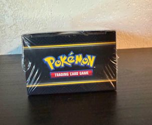 Pokémon Mega Evolution: Pitch Black Booster Bundl