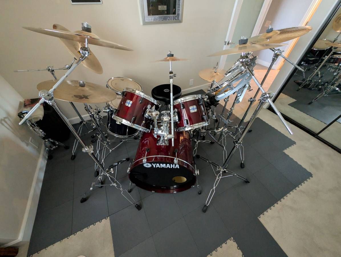 Awesome Yamaha Drum Kit!