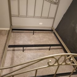 Queen Silver Brushed Metal Bed Frame 