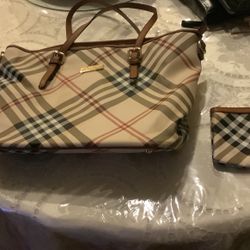 Pre Owned Burberry Small Authentic Vintage Leather Nova Check Crossbody Bag  for Sale in Hyattsville, MD - OfferUp