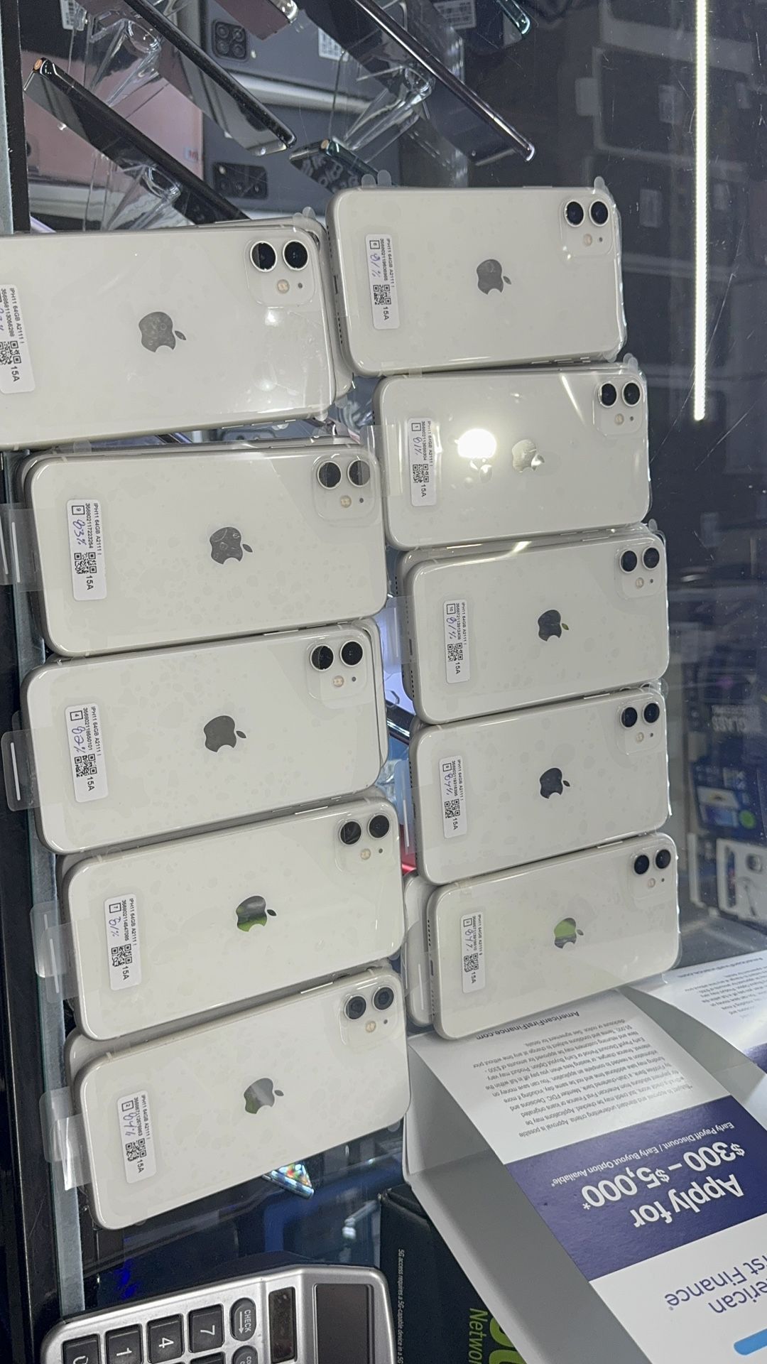 IPHONE 11 UNLOCKED