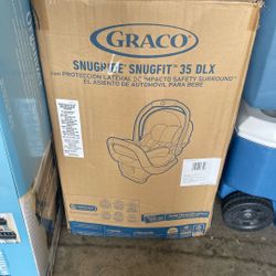 Graco Snugride Snugfit 35 DLX