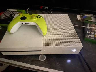 Xbox one S (500 gb)