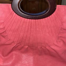 Cute Salmon Color Bag With Wood Handle