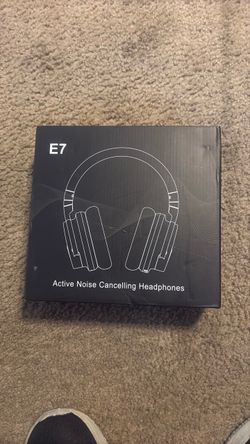 Active Noise Cancelling Head Phones