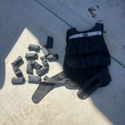 GoFit Weight vest 40 Lbs